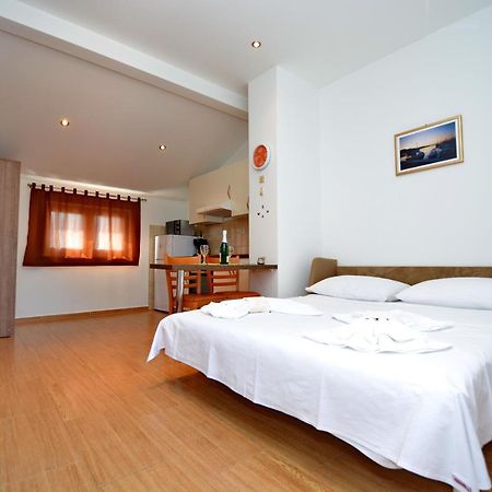 Studio Apartment Martin 扎达尔 外观 照片