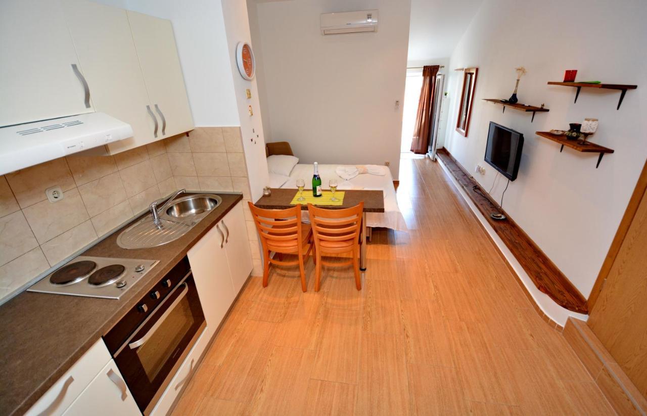 Studio Apartment Martin 扎达尔 外观 照片